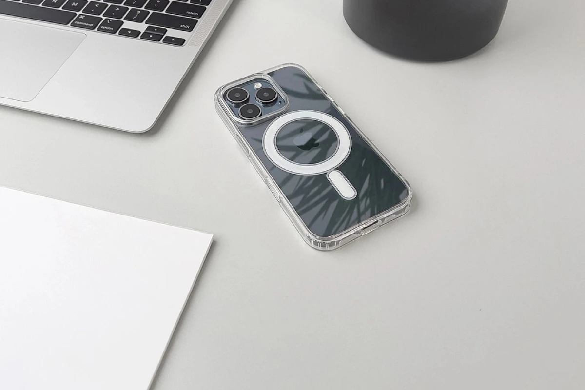 Ultra Clear tokok a SmartDiszkont kínálatában – a látható védelem