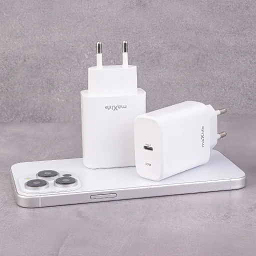 Maxlife MXTC-10-20C PD QC töltő 1x USB-C 20W fehér - 11
