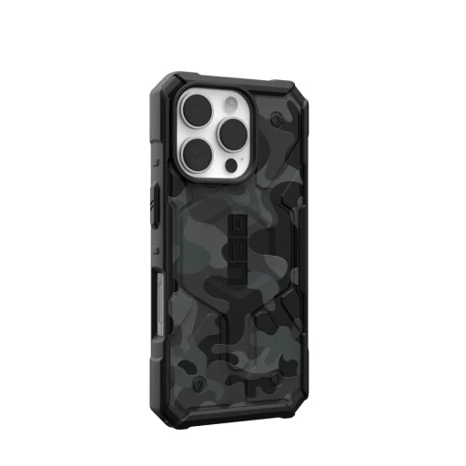 (UAG) Urban Armor Gear Pathfinder SE kompatibilis a MagSafe-fel iPhone 16 Pro midnight camo tok - 1