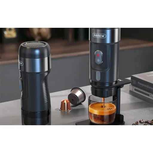 HiBREW H4A 3 az 1-ben hordozható kávéfőző adapterrel és tokkal, 15 bar, 80W - 7