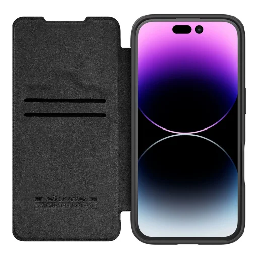 Nillkin Qin Prop bőr tok kamerafedéllel és állvánnyal iPhone 16-hoz - Fekete tok - 4