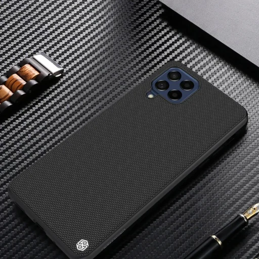 Nillkin Textured extra tartós, megerősített tok gél kerettel és nejlon hátlappal Samsung Galaxy M53 5G fekete tok - 10