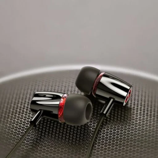 Joyroom vezetékes fülhallgató, In-Ear fejhallgató távirányítóval és mikrofonnal, 3.5 mm csatlakozó, fekete EU (JR-EL114-BLK) - 4