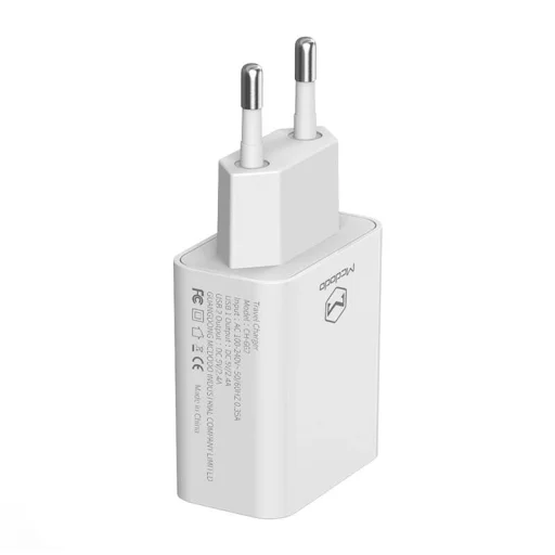 Mcdodo CH-6720 Kettős USB Töltő (EU) Lightning 1m Utazó készlet (fehér) tok - 3