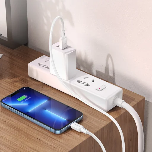 Borofone Cable BX94 Crystal color - USB to Lightning - 2,4A 1 metre light pink - 2