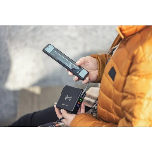 FORCELL F-ENERGY multifunkcionális töltő 20W 5 az 1-ben USB-C/villám kábellel, 10000mAh power bankkal és vezeték nélküli töltéssel 15W - 10