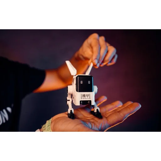 GravaStar Alpha65 65W GaN Gyors Töltő War Damaged Verzió Fehér - 7