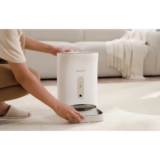 PetWant F11-C Automata állateledel-adagoló beépített kamerával - 4