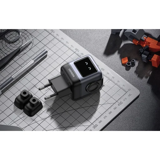 Ugreen Nexode RG hálózati töltő (Robot GaN), 2x USB + USB-C, 65W (szürke) - 5