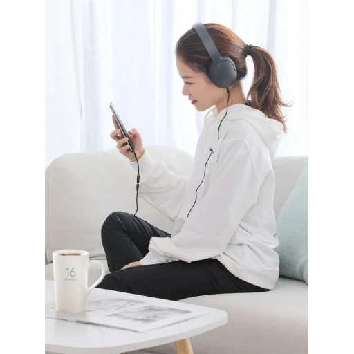 Baseus L3 Lightning - 3.5 mm jack audio átalakító adapter fekete (CALL3-01) - 9