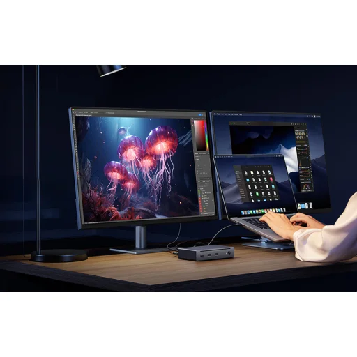 Ugreen Revodok Max 208 dokkoló állomás, 4x Thunderbolt 4, 3x USB, RJ45, DC 140W - 2