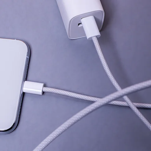 Maxlife MXUC-06 kábel USB-C - Lightning 1,0 m 20W szürke nylon - 6