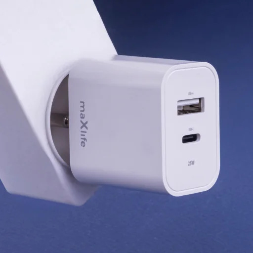 Maxlife MXTC-06-25AC PD QC töltő 1x USB-C 1x USB-A 25W fehér - 2