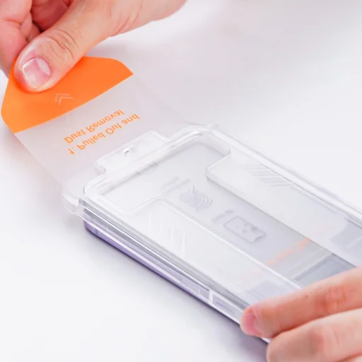 Vmax edzett üveg könnyű telepítés 2,5D Normál üveg iPhone 16 Plus 6,7" üvegfólia - 4