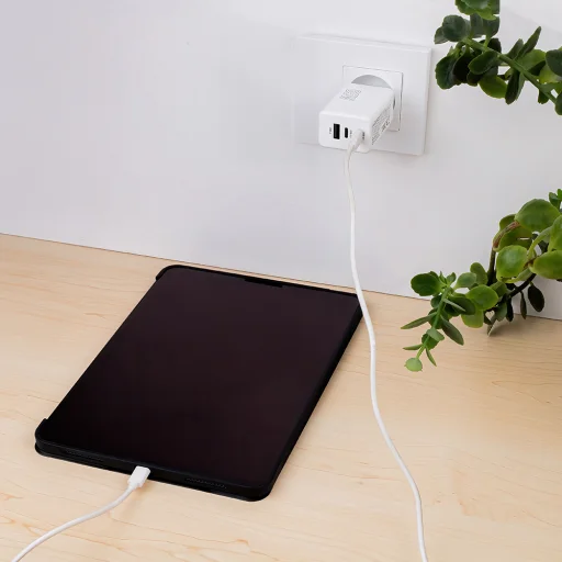 Maxlife MXTC-08-65ACC PD QC töltő 2x USB-C 1x USB 65W fehér - 5