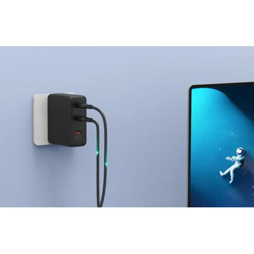 Fali töltő Aukey PA-B7O, 1xUSB-A, 2xUSB-C, 140W GaN (fekete) - 9