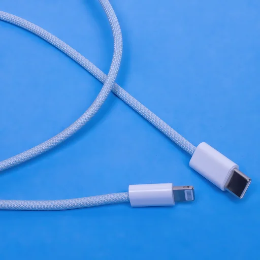 Maxlife MXUC-06 kábel USB-C - Lightning 1,0 m 20W kék nylon - 4