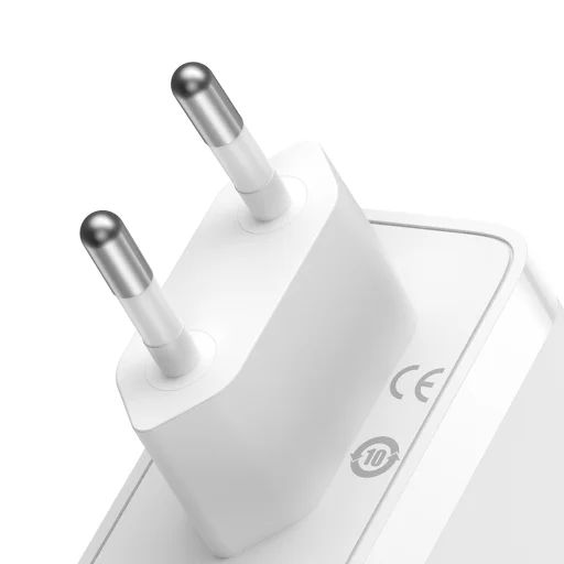 Baseus fali töltő GaN5 Pro PD 140W 2x USB-C 1x USB fehér + USB-C - USB-C 240W kábel - 6