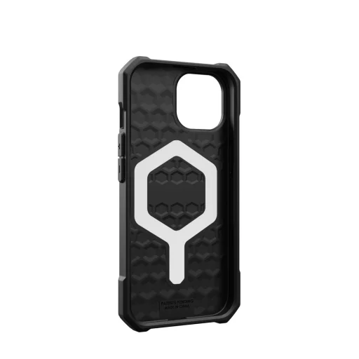 UAG Essential Armor MagSafe tok iPhone 15-höz - fekete - 9