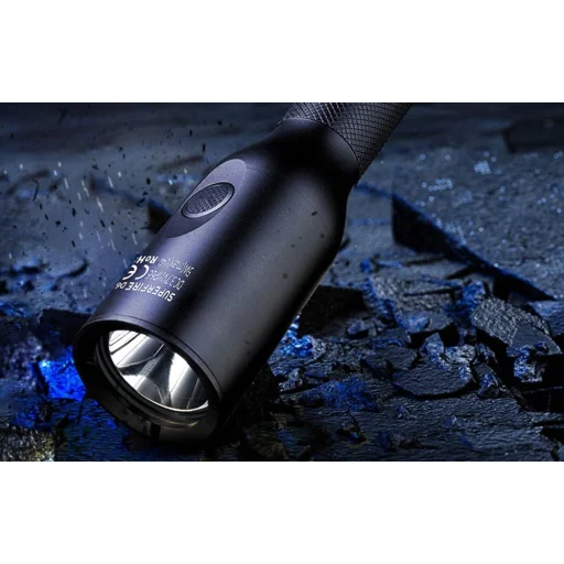 Superfire D6 zseblámpa - 8