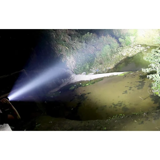 Superfire X60-T zseblámpa - 5