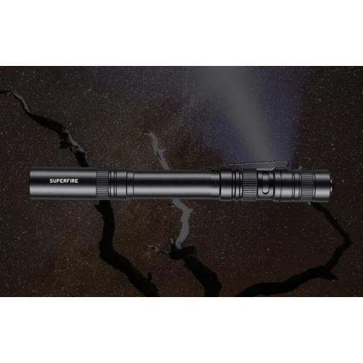 Zseblámpa Superfire L28, 121lm - 3