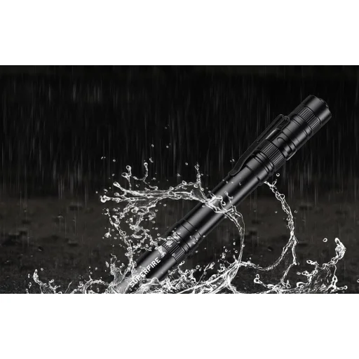 Zseblámpa Superfire L28, 121lm - 7