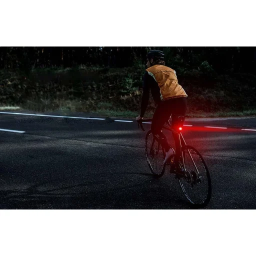 Superfire kerékpár hátsó lámpa BTL02, USB, 330mAh - 5