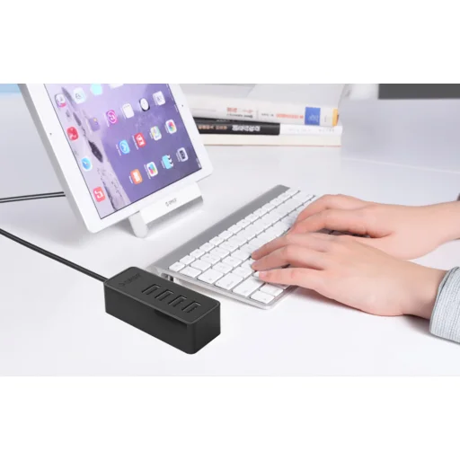 Orico Hub 4xUSB-A 2.1 - fekete tok - 4