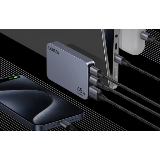 Ugreen Nexode Pro 65W lapos fali töltő, GaN, 2x USB-C + USB - 4
