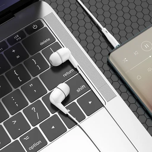 HOCO vezetékes fülhallgató Jack 3,5 mm mikrofonnal M97 fehér - 2