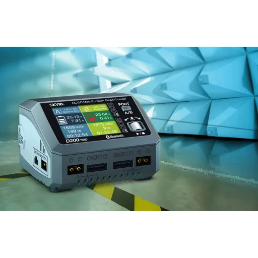 SkyRC D200neo töltő - 5