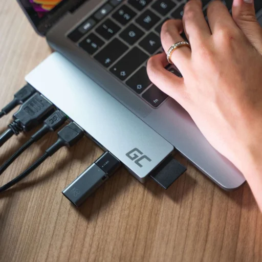 Green Cell HUB GC Connect60 8in1 (Thunderbolt 3, USB-C, HDMI, 3x USB 3.0, SD, microSD) MacBook Pro 13 - 8
