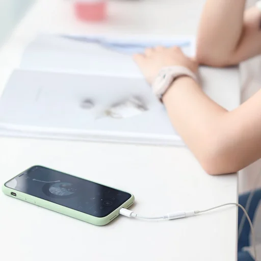 Ugreen MFI Lightning - 3.5mm jack audio adapter fehér (US212 30759) - 6