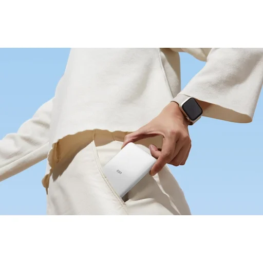  ESR Qi2 MagSlim Hordozható Töltő 5000 mAh (fehér) - 6