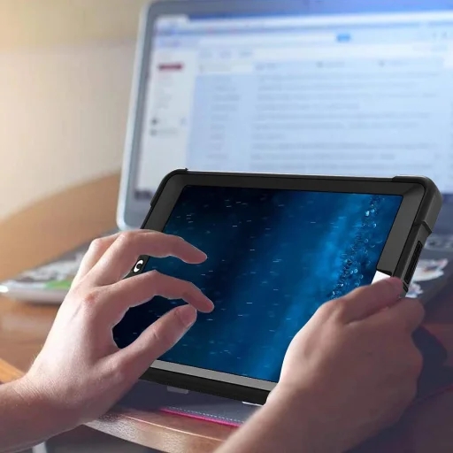  Techsuit - Masszív TabShell + Képernyővédő - iPad 9.7 (2017 / 2018) - Fekete tok - 6