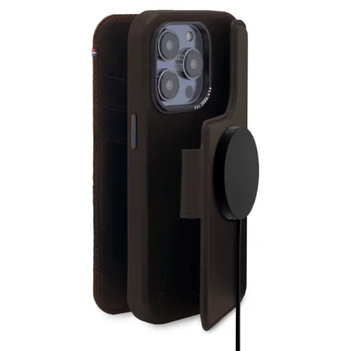 Decoded levehető pénztárcás bőr fliptok MagSafe-fel iPhone 14 Pro Max-hoz - Barna tok - 6