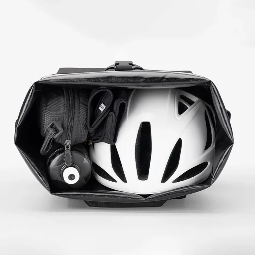 Rockbros biciklis táska hátizsák funkcióval, vízálló, sisaktartóval 18l - Fekete - 4