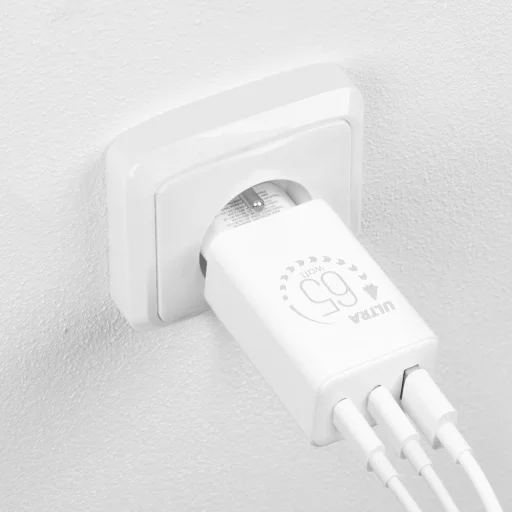 OBAL:ME GaN Fali Töltő USB-A + 2xUSB-C 65W Fehér - 4