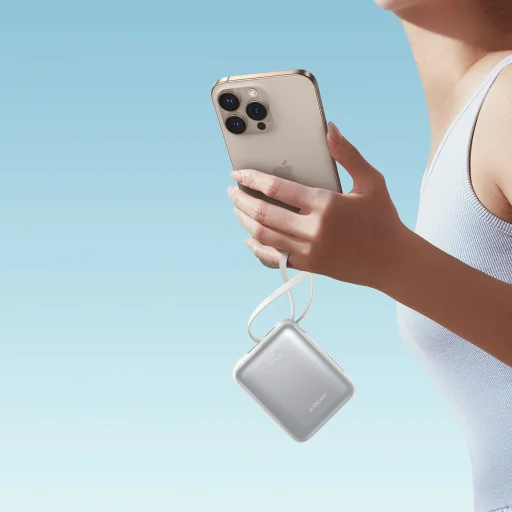 Joyroom JR-PBF27 10000mAh 22.5W Powerbank beépített USB-C és Lightning kábelekkel - Fehér - 12