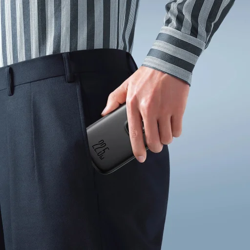 Joyroom JR-PBF17 22.5W 10000mAh Powerbank beépített USB-C kábellel + 0.25cm USB-C kábel - Fekete - 14