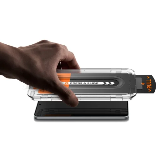 Edzett üveg Spigen Glas.tR "EZ Fit Pro" Galaxy S25 Edge átlátszó üvegfólia - 6