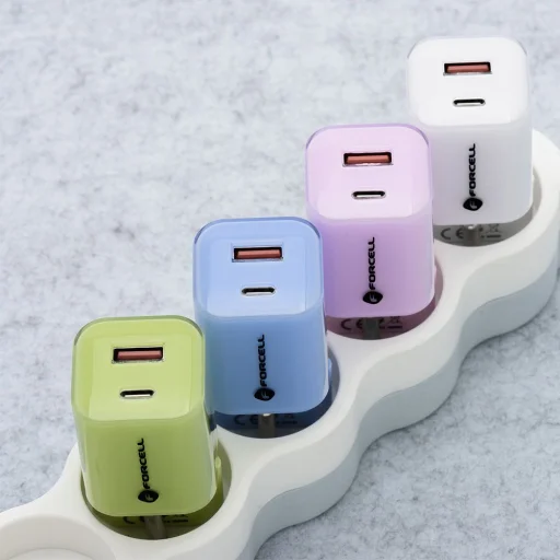 FORCELL F-ENERGY Kristály Színű GaN III VT-41 utazó töltő szilikon kábellel 1 x Típus C + 1x USB A aljzattal, PD QC4.0 33W fehér - 10