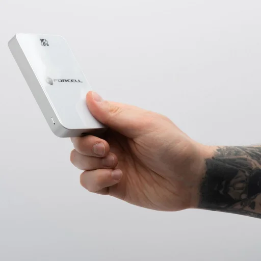 FORCELL F-ENERGY F10K8 Szupervékony powerbank kompatibilis MagSafe PD3.0 QC4.0 15W 10000 mAh fehér - 5