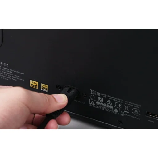 Edifier ES300 Hordozható Bluetooth Hangszóró (Fekete) - 10