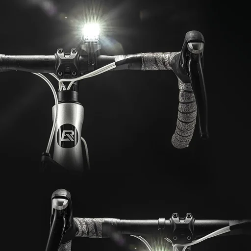 Rockbros 24610002001 kerékpár első lámpa 1000 lm + USB-C - USB-A kábel - fekete - 10