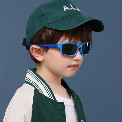  Techsuit - Polarizált napszemüveg (8202-C29) - Sport típus, 3-8 éves gyerekeknek - Kék / Sötétkék - 3