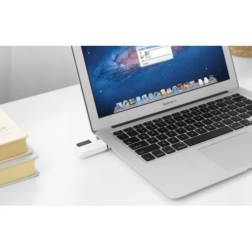 Ugreen CM104 SD/microSD USB 3.0 kártyaolvasó fekete - 3