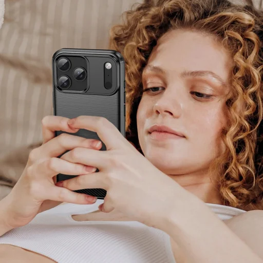  iPhone 17 Pro Fekete Karbon tok - 7