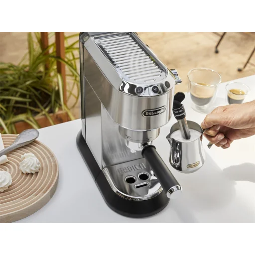 DeLonghi Dedica Style EC685.M Eszpresszó kávéfőző - 5
